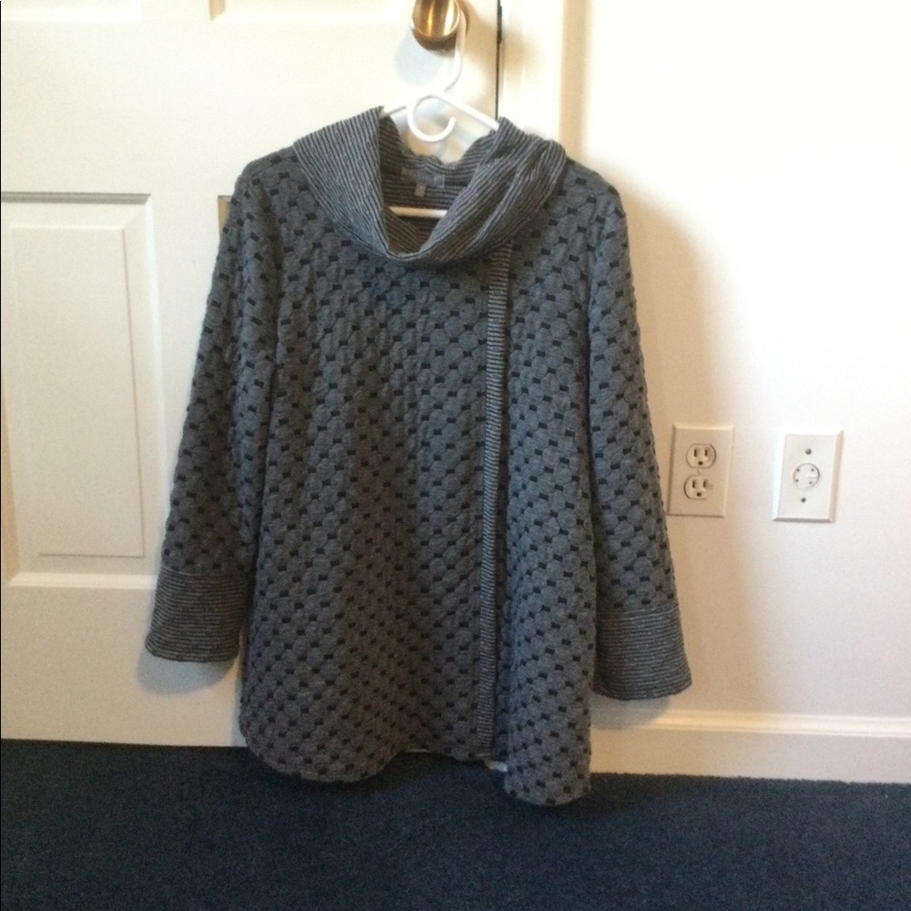 Habitat 3/4 sleeve top